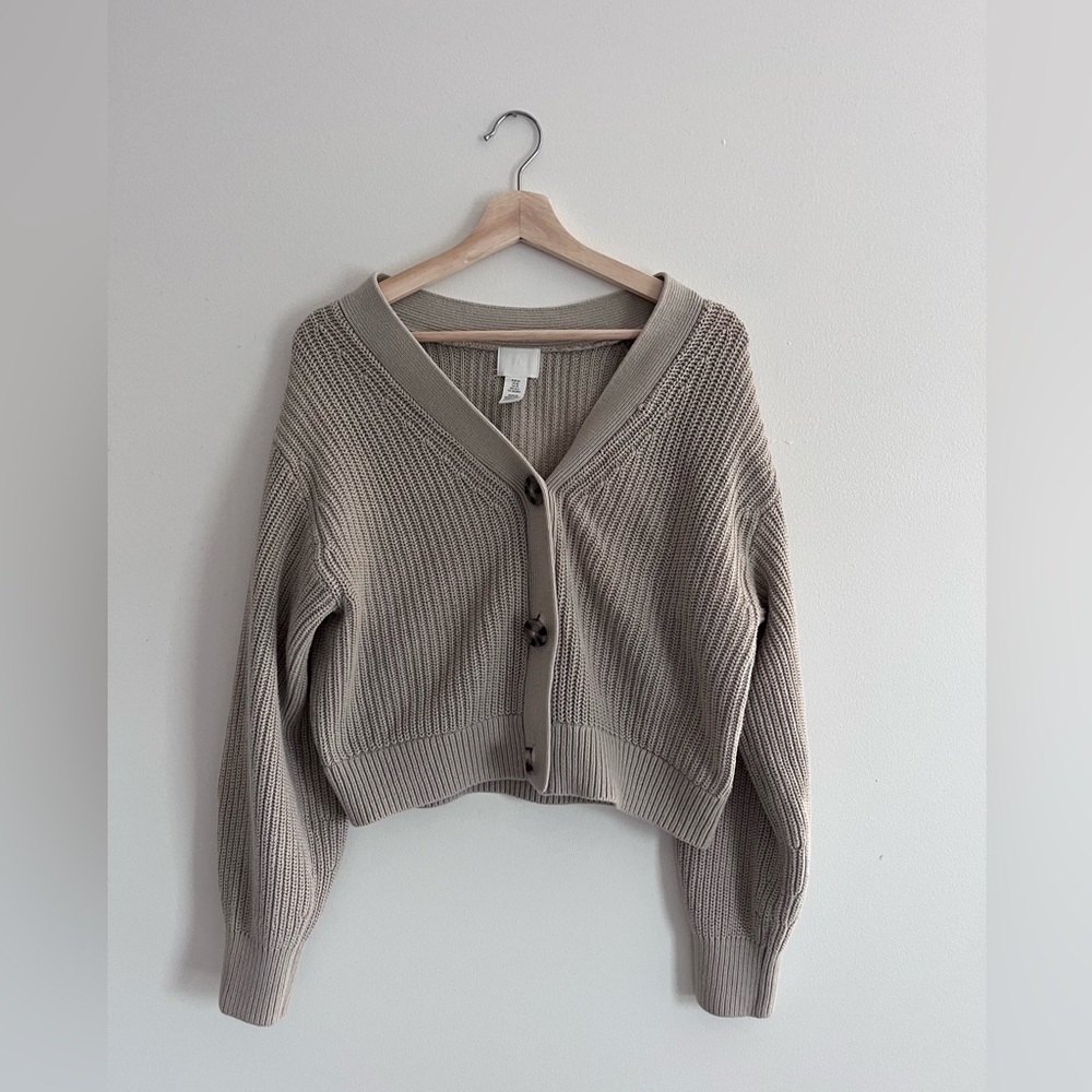 cropped sage h&m cardigan